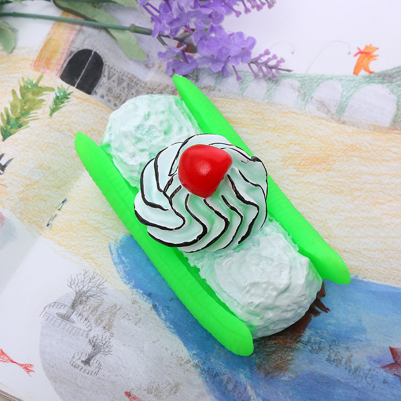 Fábrica al por mayor nuevo perro plátano fruta barco mordedura vinilo juguete mascota molar diente limpieza creativo perro divertido