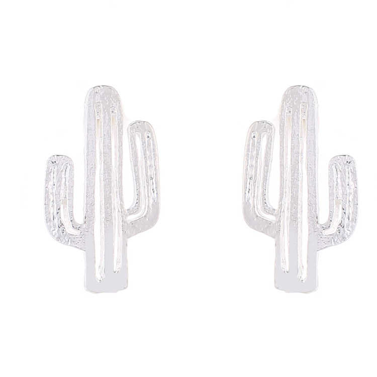 Silver pointed spike labret stud material detail