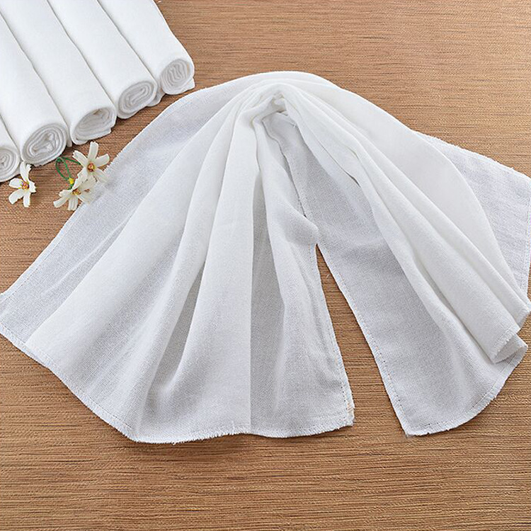 4405930802_725800803