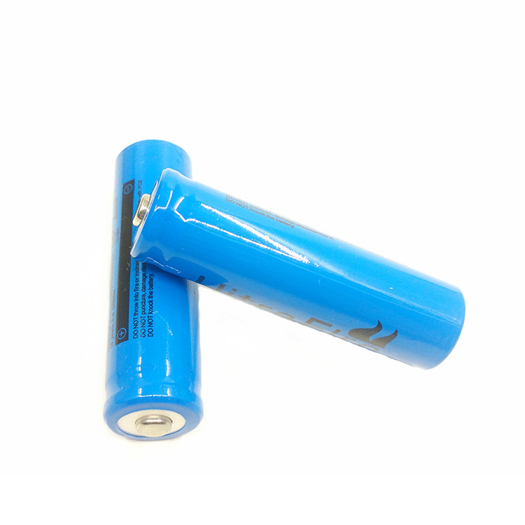 14500 large capacity lithium battery strong light flashlight battery no.5 1200 mA rechargeable multi-purpose battery 3.7V 14500 large capacity lithium battery strong light flashlight battery no.5 1200 mA rechargeable multi-purpose battery 3.7V