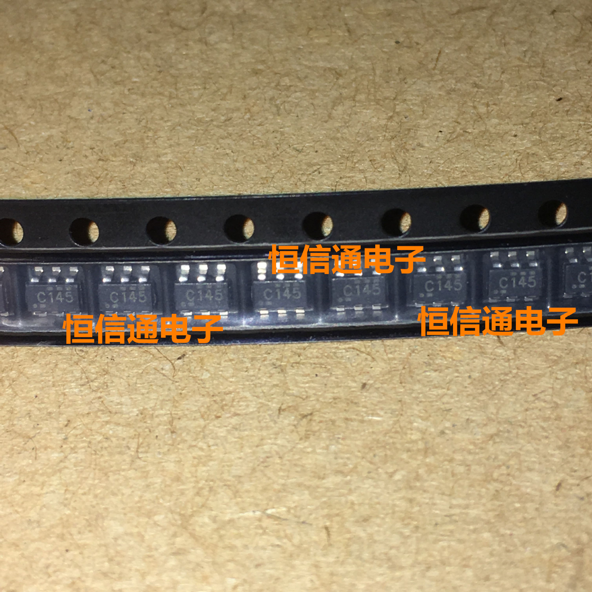 全新 SN74LVC2G14DBVR 双路施密特触发 非门 反相器 封装SOT23-6