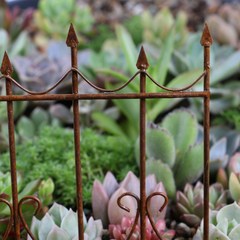 Dollhouse娃娃屋鐵藝做鏽復古迷你柵欄花插花園園藝造景多肉擺件