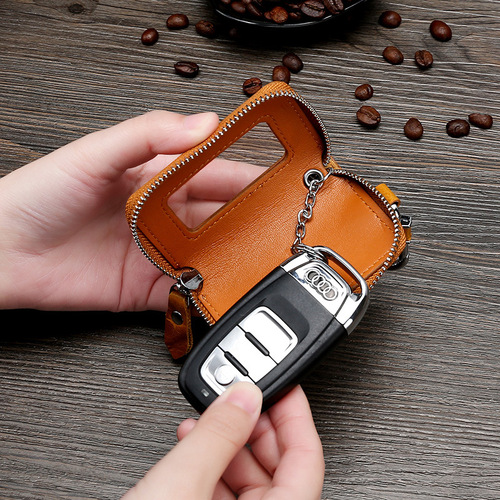 2020 spring new cross-border first-layer cowhide car key bag Genuine leather European and American retro motor vehicle key bag