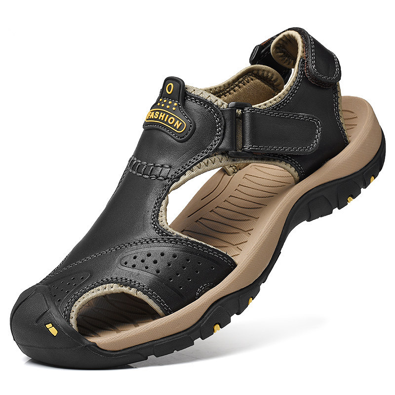 Summer style man ventilation Leather Sandals outdoors leisure time Antiskid beach shoes Baotou Youth sandals Men's Shoes