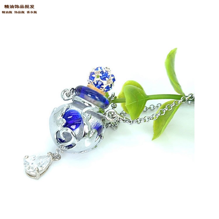 中国精油饰品网幻彩深蓝色瓶流星花园项链吊坠4.jpg