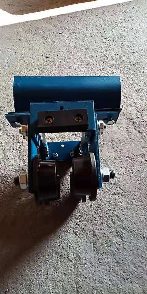 四轮悬挂电缆装置X7J6