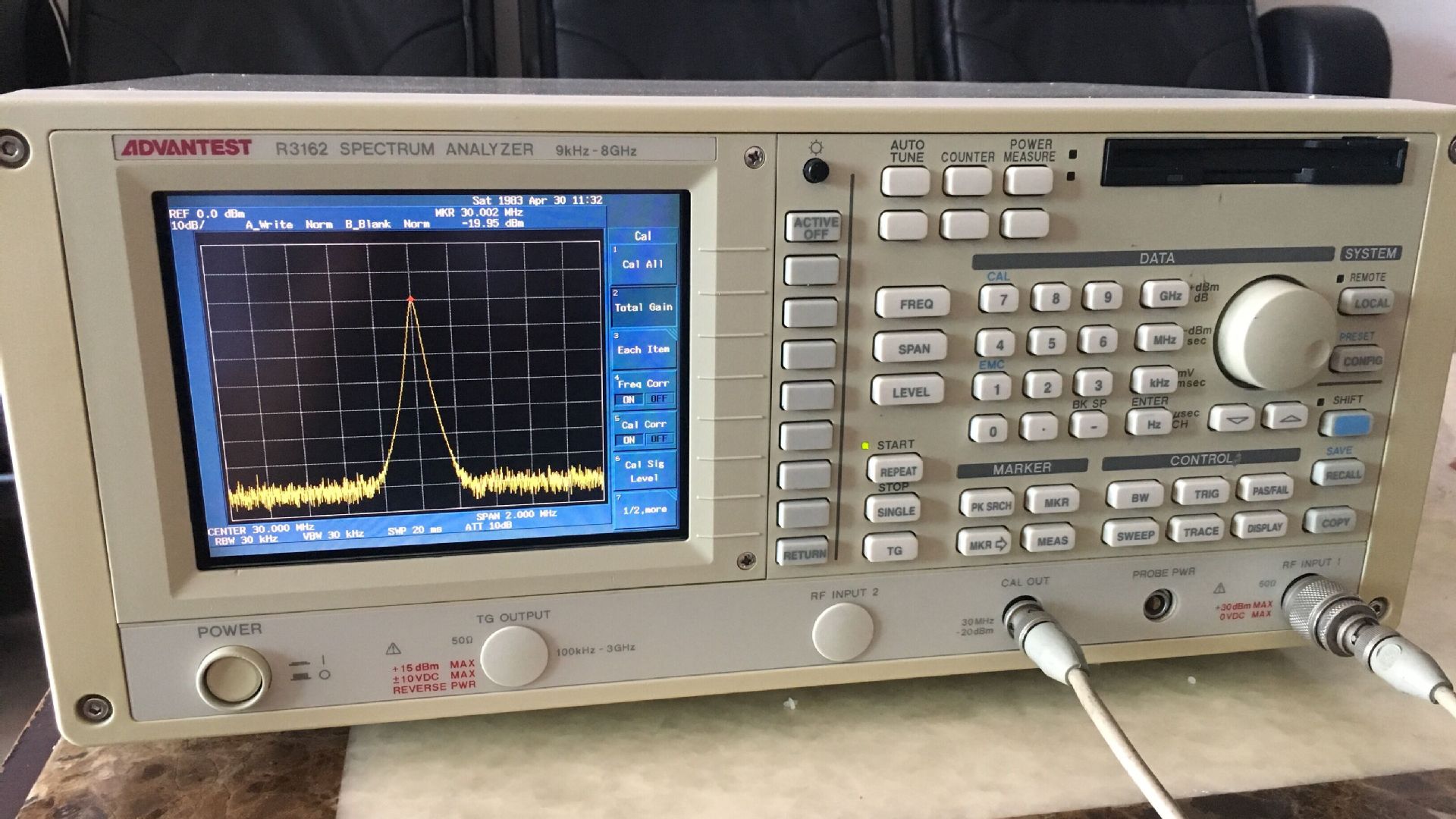 日本进口机买卖爱德万R3162频谱分析仪R3765BH R3765CG R3765CH