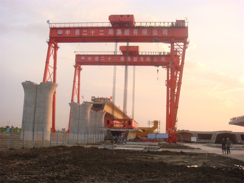 河南卫华起重机械 450T提梁机