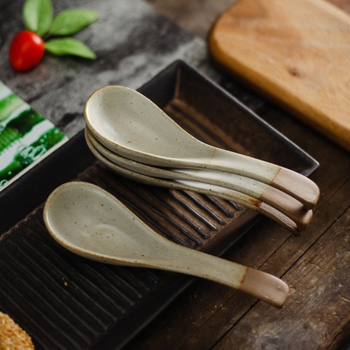 Handmade creative Japanese eating spoon tableware rice spoon soup spoon bowl spoon retro household ceramic spoon coarse pottery