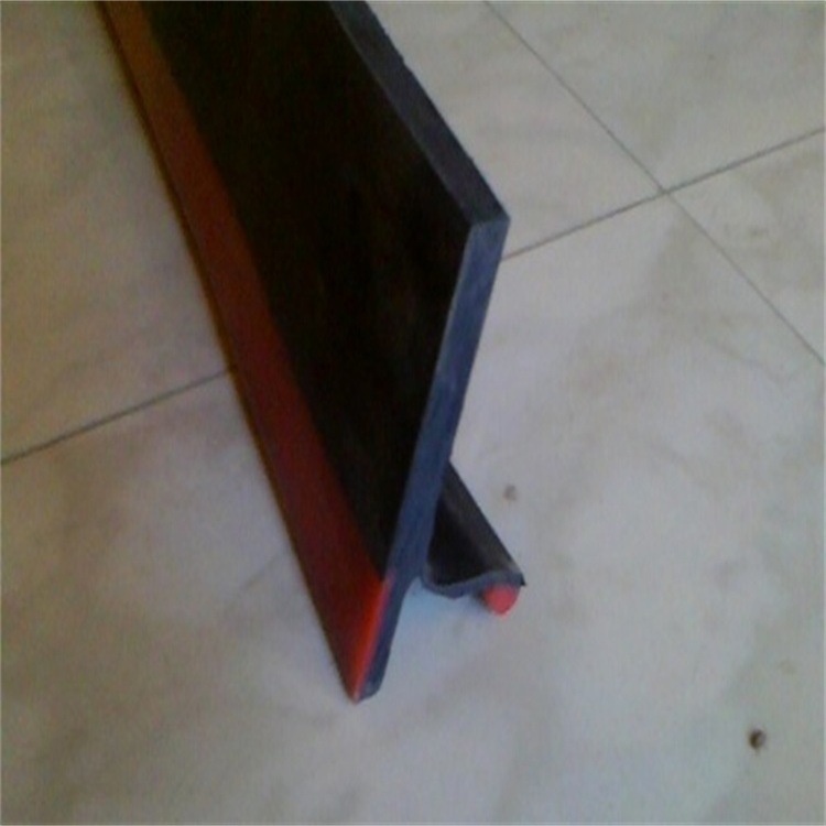 密封防溢裙板   T型防溢裙板    防溢裙板材质  防溢裙板形状