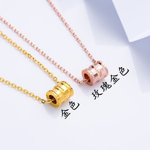 Խ��ɳ��С�U���������S�~僽�Ůʿ�r���i��朵������ֱ�����l