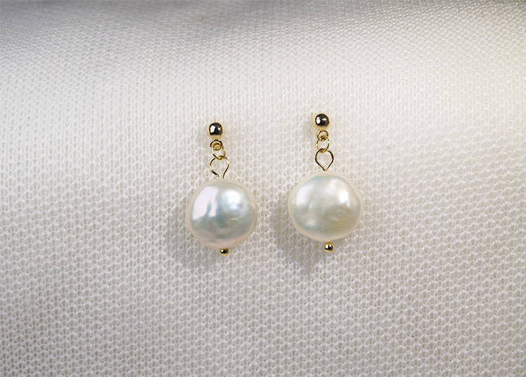 Simple Style Round Pearl Drop Earrings 1 Pair display picture 4