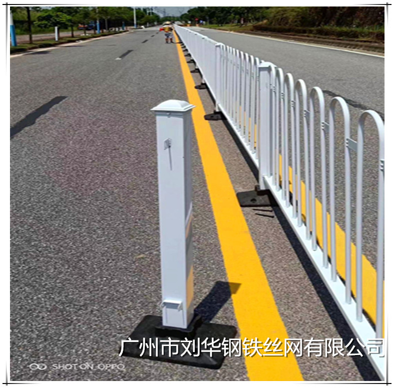 工厂直销防炫道路护栏 城市道路车辆风流栏杆 静电喷涂防撞防护栏