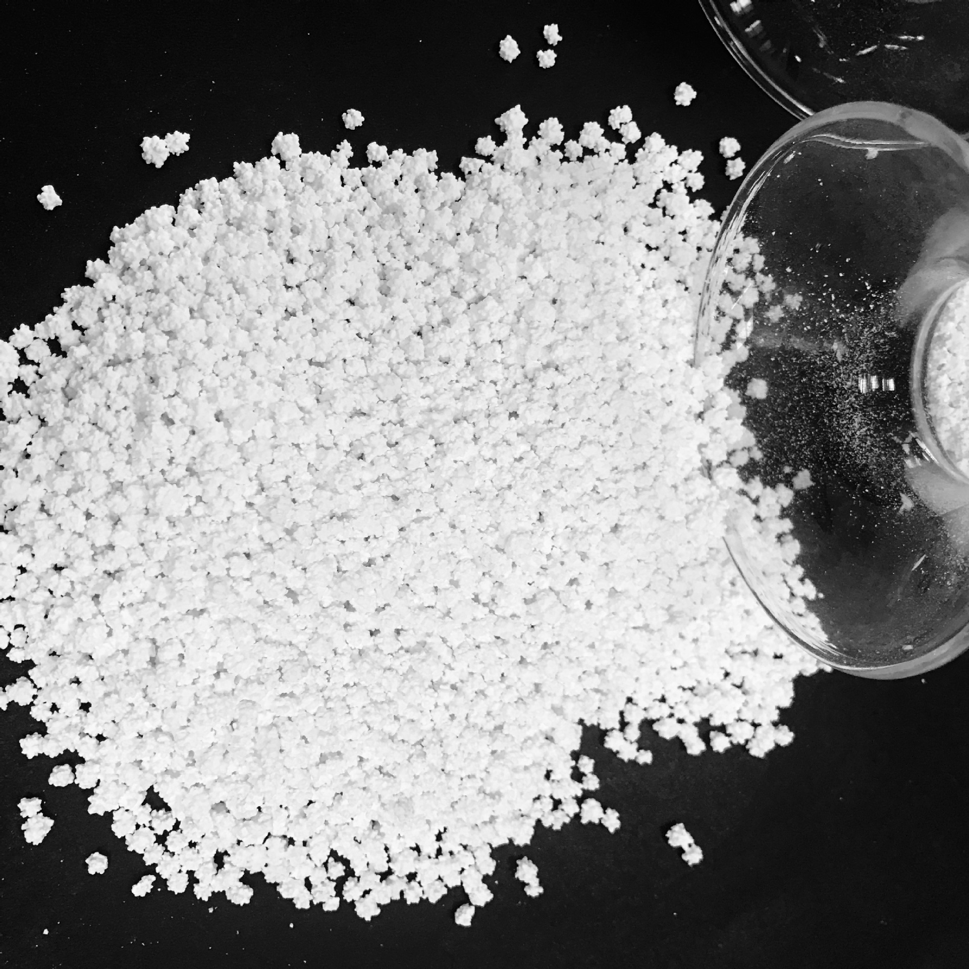 无水氯化钙 球状无水氯化钙 山东工业级优质无水氯化钙厂家批发