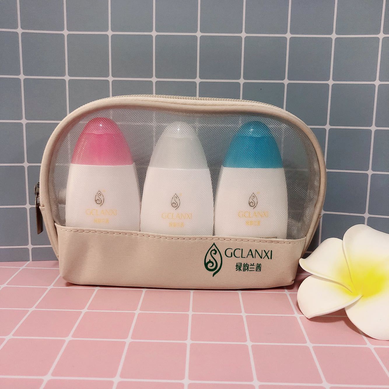 绿韵兰茜洗漱套装沐浴露洗发露牙膏润发乳护发素牙膏牙刷