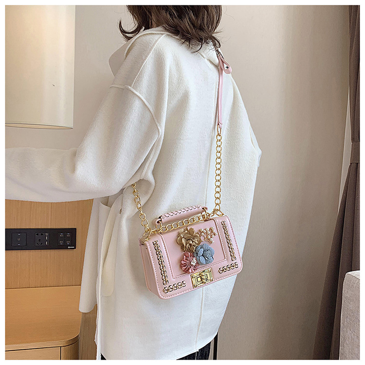 Fashion Handbag Color Flower Pearl Small Square Bag Shoulder Diagonal Bag display picture 42