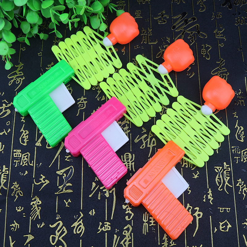 创意儿童搞怪伸缩拳头枪经典玩具整蛊搞怪弹力伸缩拳头批发