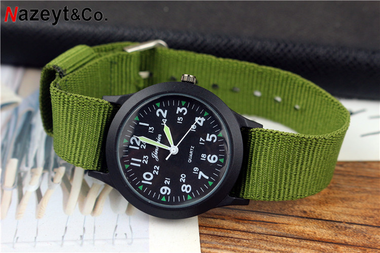 Amazon AliExpress estudiantes de la escuela primaria y secundaria cognitiva tiempo nylon reloj los niños moda luminosa lienzo ejército