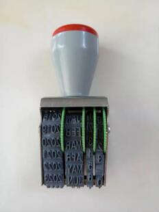 Adjustable English date runner stamp Chinese date roller stamp production date batch number code stamp wholesale