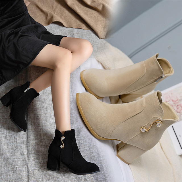 Autumn and winter short boots leather Plush thick heel side zipper Martin boots women’s Korean water diamond High Heel B