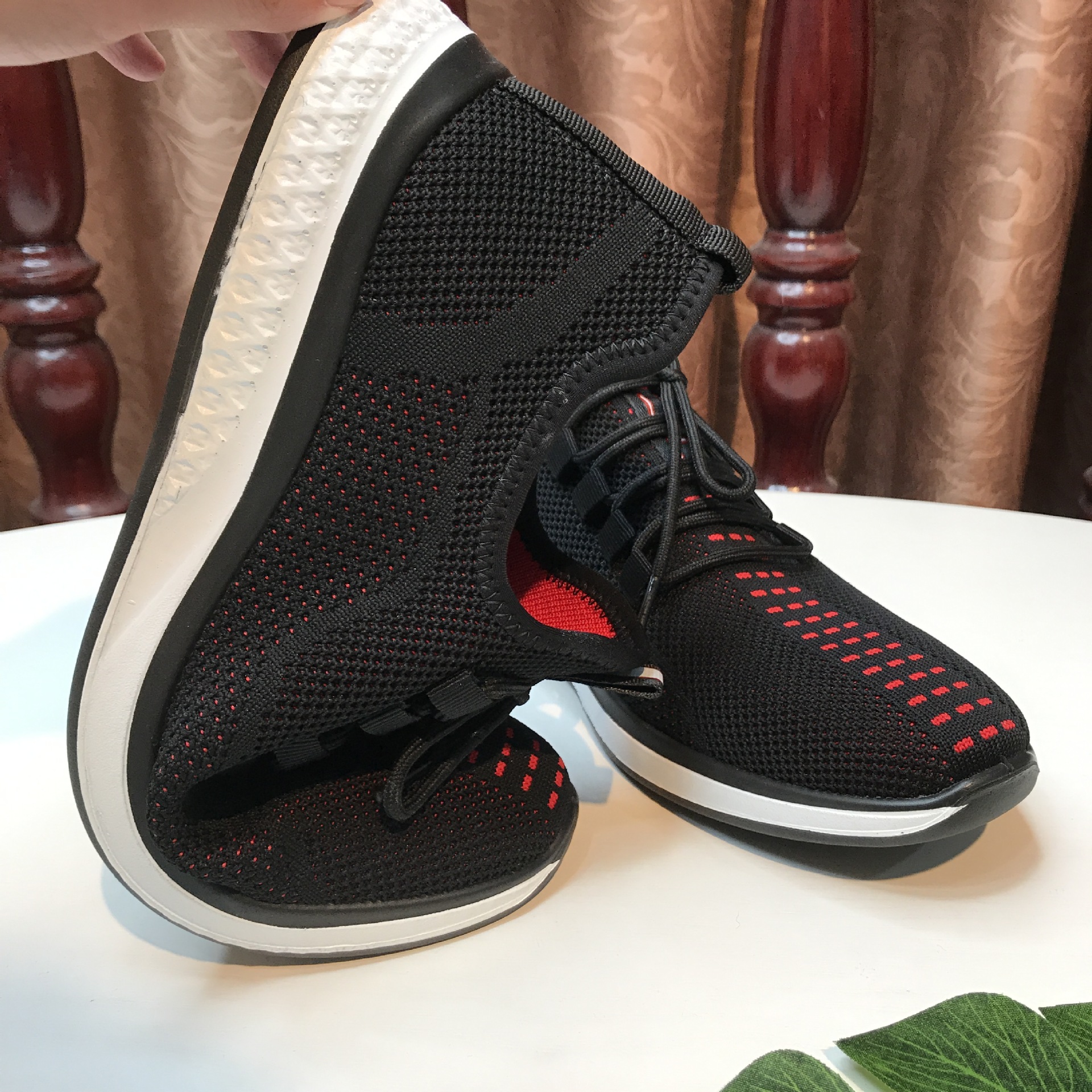 Men's casual spring and summer new flying woven breathable running coconut travel shoes, trendy shoes_voghion.com