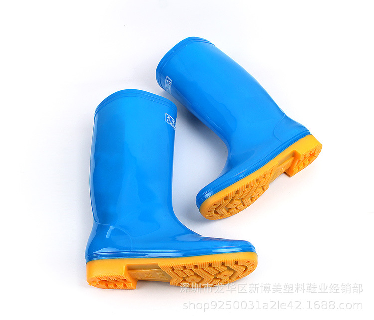 蓝色水鞋_22