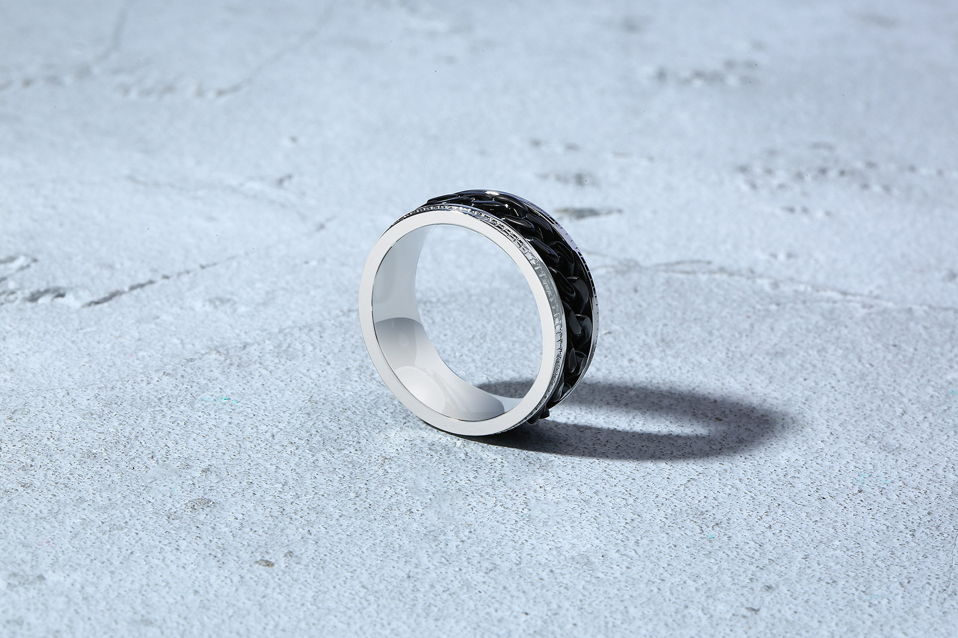 Mode Geometrisch Titan Stahl Ringe Überzug Edelstahl Ringe display picture 3