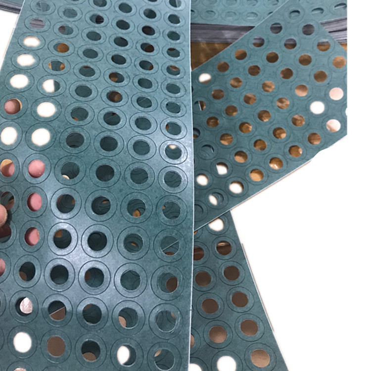 单面背胶自粘青稞纸 阻燃耐高温电池青色绝缘垫片 覆膜青壳纸模切