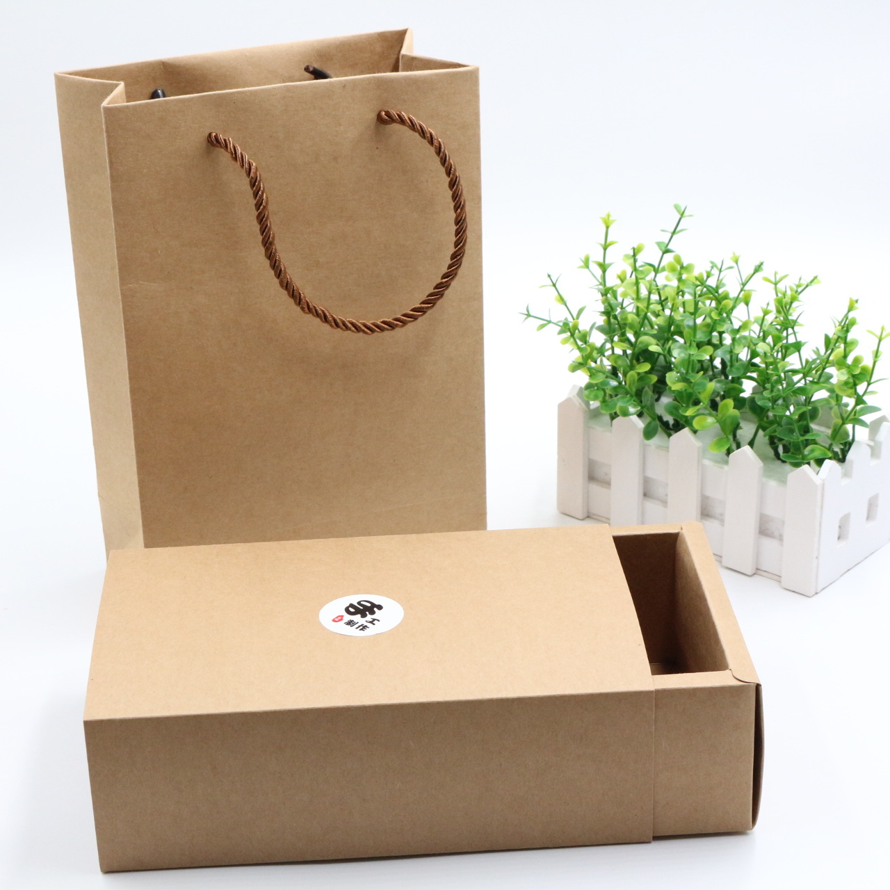 现货 支持订做 牛皮纸礼盒套装 牛皮纸手提礼袋+皮纸纸礼盒