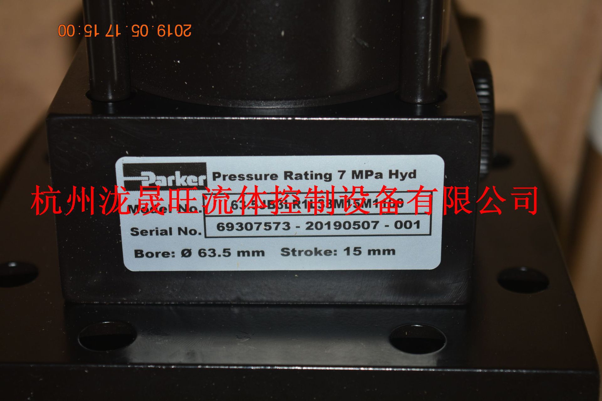 供应特价PARKER(派克)拉杆缸63.5JB3LR1L33M15M1100