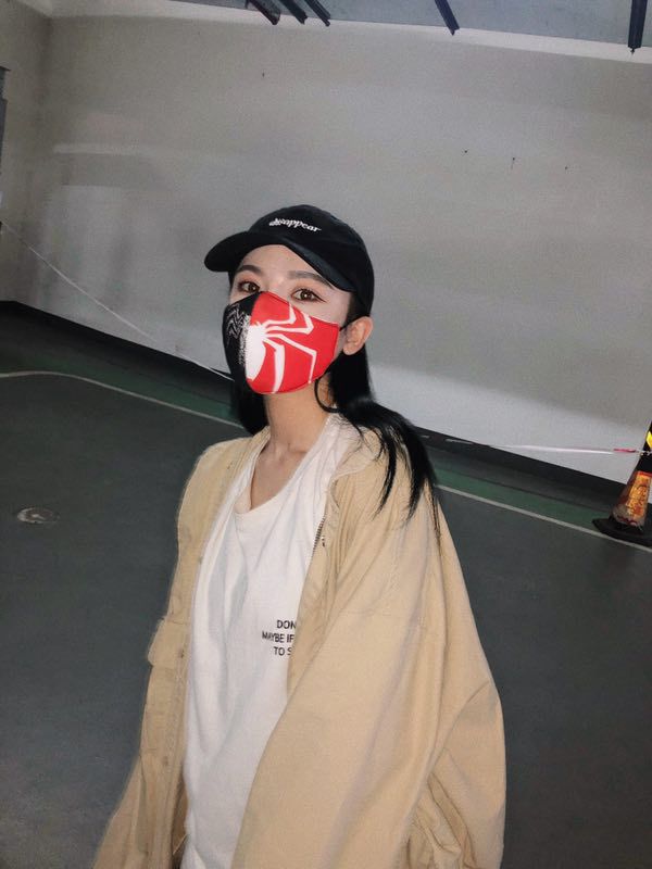 2 pcs Comic Venom VS Spider Man Anime Cotton Masks Half 2 pcs Comic Venom VS Spider Man Anime Cotton Masks Half