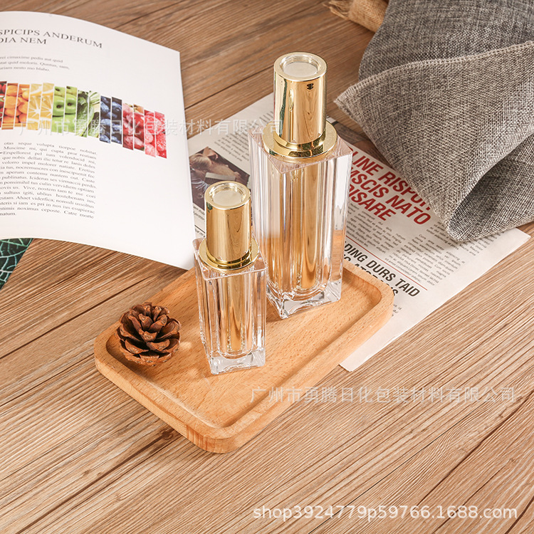 高端水晶四方瓶 化妆品瓶 亚克力分装瓶 面霜瓶 乳液瓶精华水喷雾