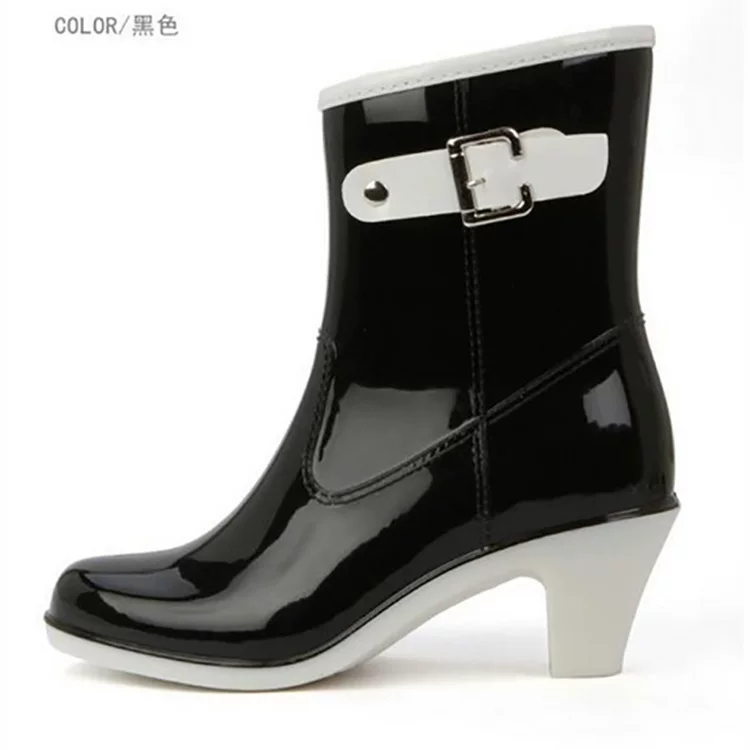 Fashionable high small boots, shoes