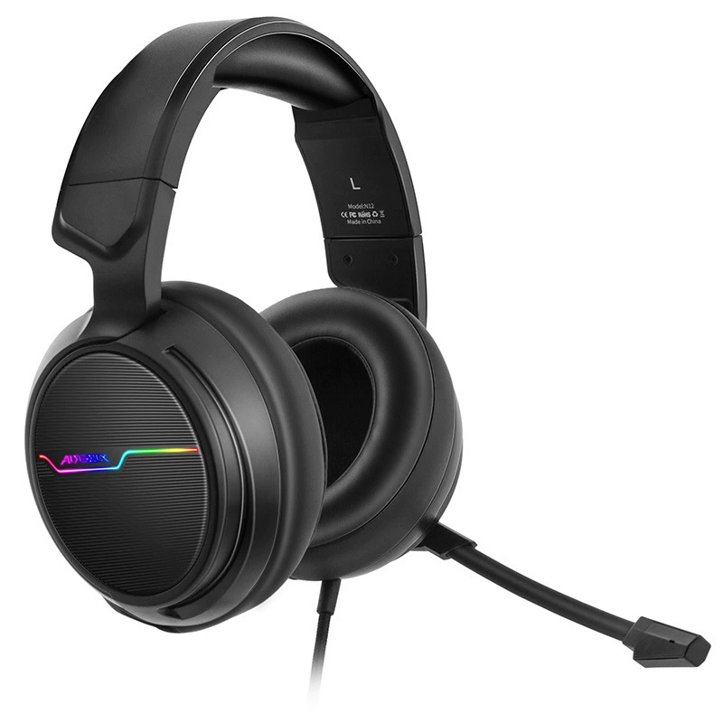西伯利亚 Gaming headphones, design laptop, microphone