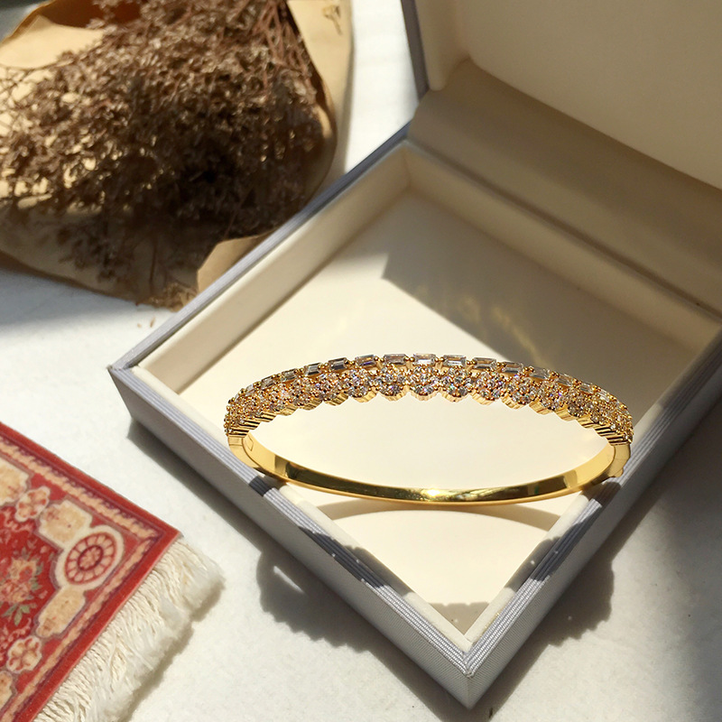 Diamanten bloem armband voor dames luxe mode armband sieraden_voghion.com