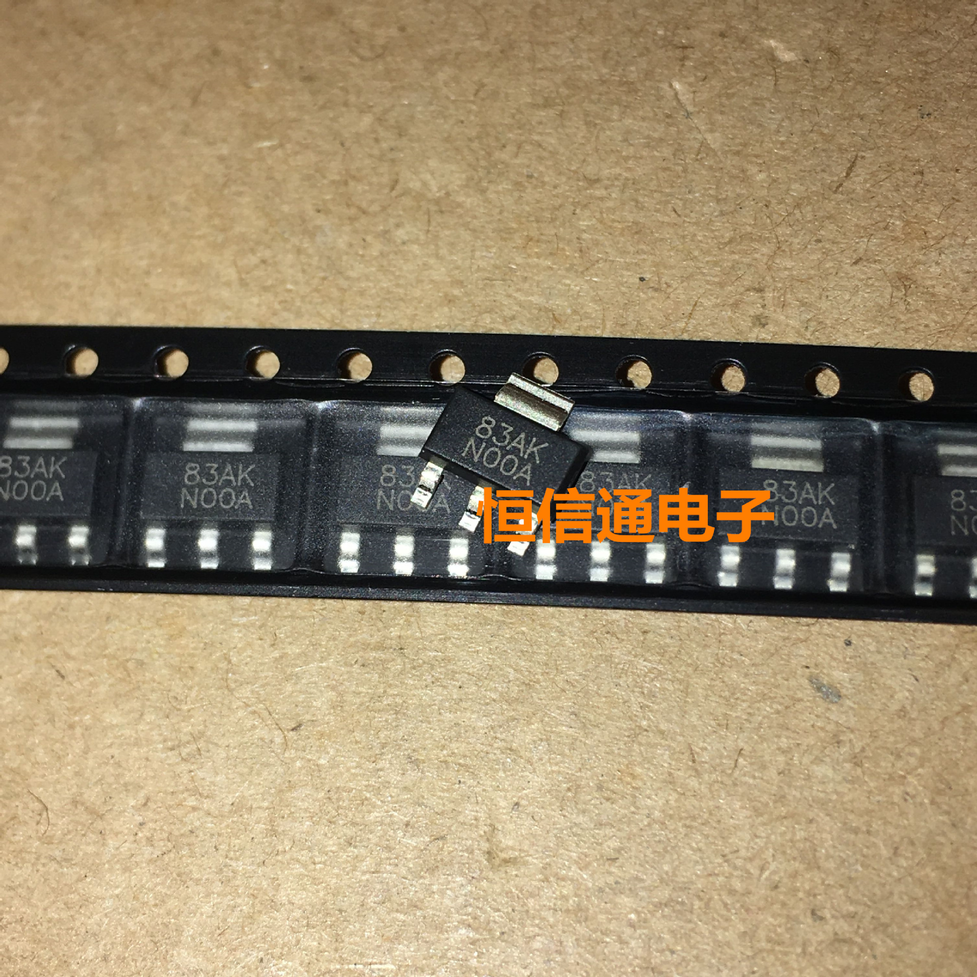 全新原装 LM7805MP LM7805MPX 丝印：N00A SOT223封装 实图拍摄