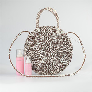 New black-and-white striped woven lady bag for spring and summer at the windy beach of Baonu nationality