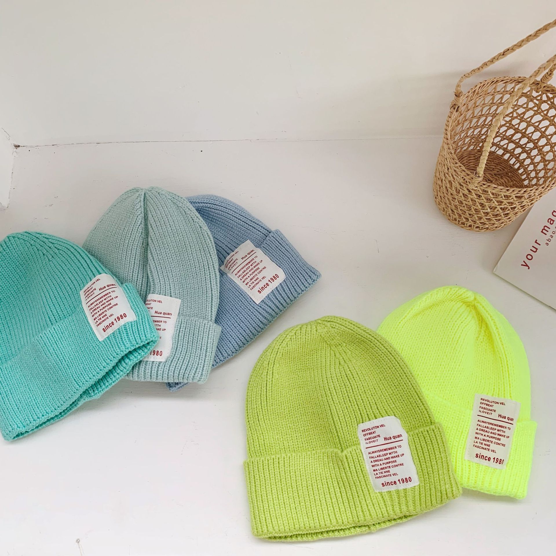 0F37B-42F1-4E1C-97B7-D0A758044