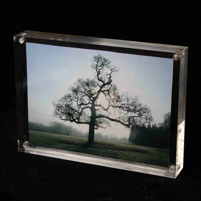 厂家批发亚克力相框A4A5A6强磁展示架证书陈列玻璃相框摆台加工