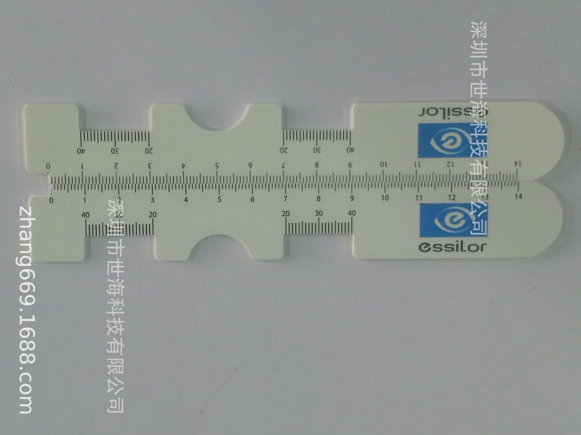 12299486618_1432664563