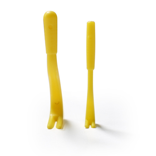 Pet Flea Comb, Tick and Flea Grabber, Two-Tooth Insect Remover, Bug Extractor Comb, Flea Comb, Cleaning Supplies Set