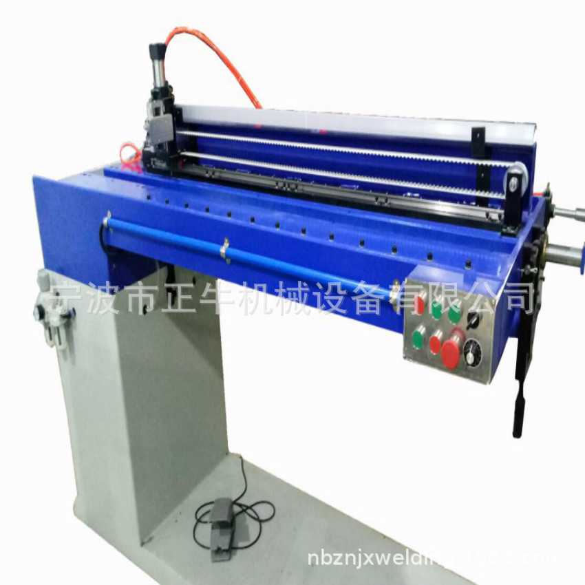全自动90度直角箱体直缝焊机 方形不锈钢水箱氩弧直缝焊接机
