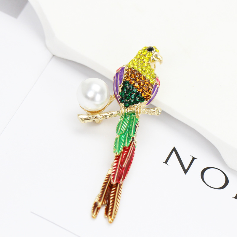 Diamond Color Corsage Smart Bird Brooch Female Brooch Pin display picture 4