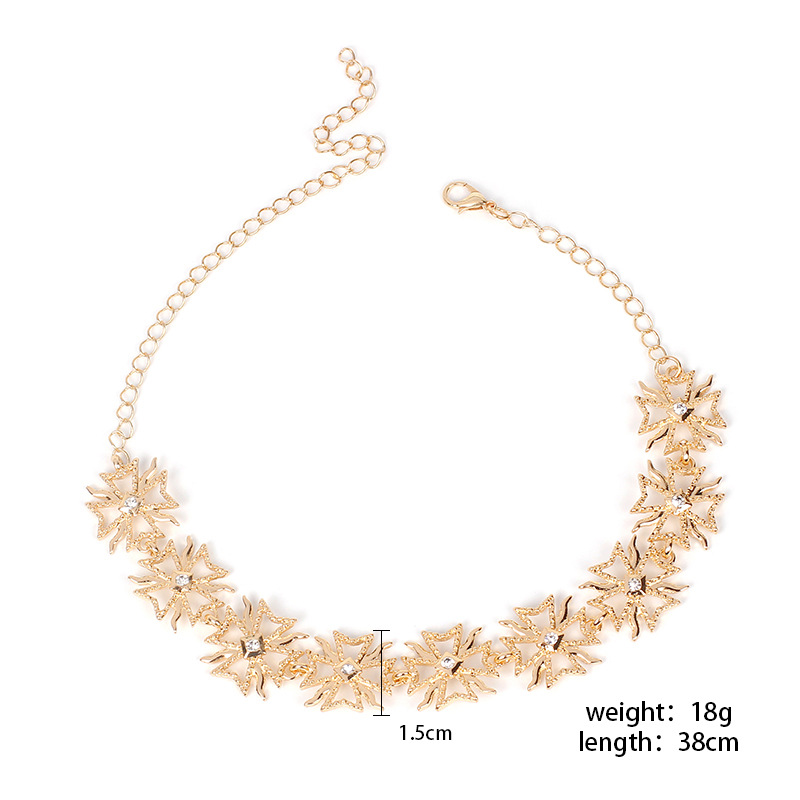21g Weight Necklace Classification Women'S Gender Gold, Silver Color Fashion Diamond Cross Necklace Wholesale 无
