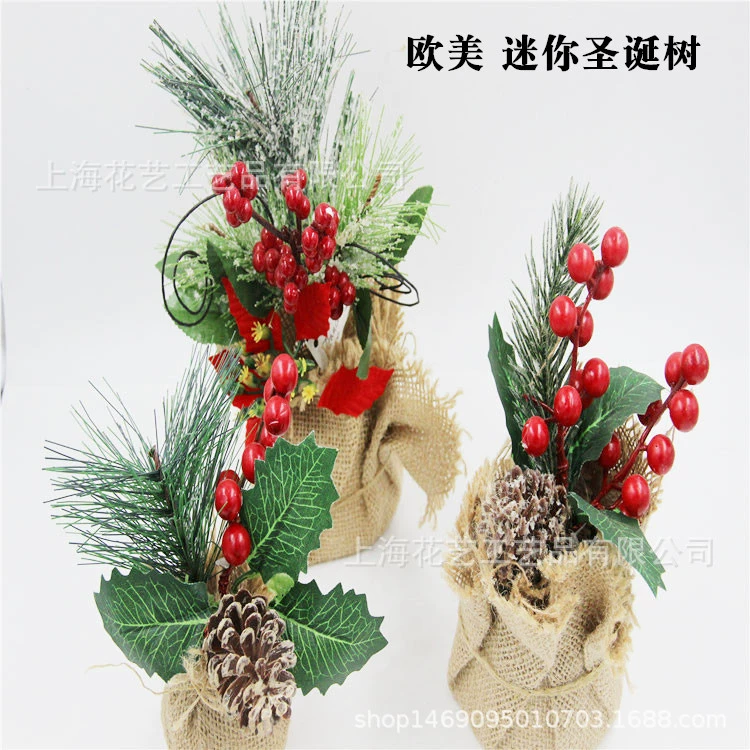 Factory direct selling new mini Christmas tree Valentine's Day desktop window swinging hemps cloth Christmas tree decorative supplies