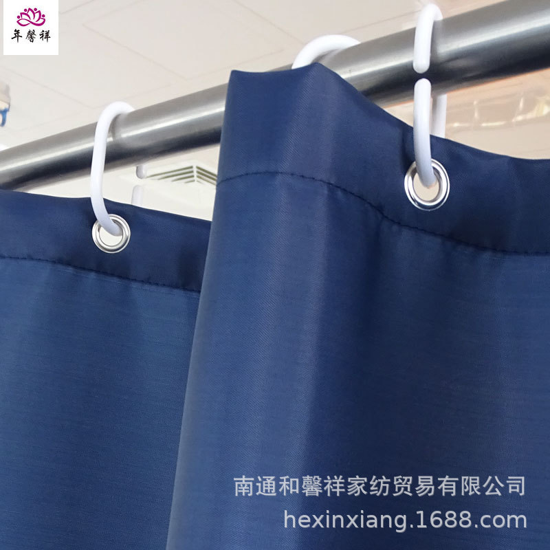 Cortina de ducha transfronteriza al por mayor espesada poliéster liso impermeable Cortina de ducha Hotel aplicable Cortina de ducha azul oscuro