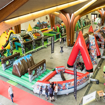 户外游乐设备 超商宣传大型陆地闯关活动 成人蹦蹦床充气滑梯厂家