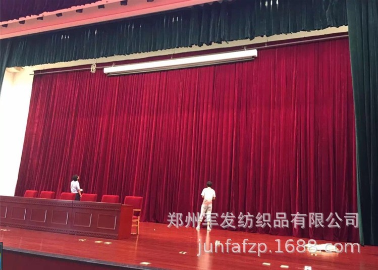 专业制作金丝绒舞台幕布会议幕礼堂幕剧院幕布阻燃幕电动幕布 阿里巴巴