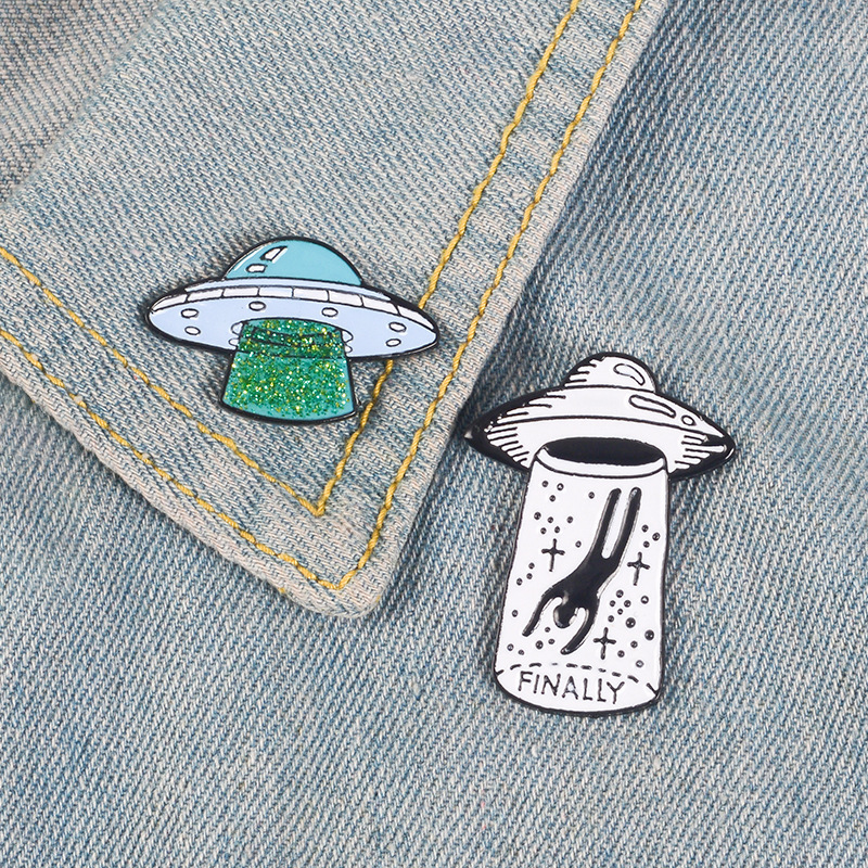 13g Weight Brooches Classification Holiday Occasion Alloy Material Cartoon, Ship, Spaceship Pattern Unisex Gender Funny Style Enamel, Plating Craft Funny Pin Cartoon Ship Spaceship Alloy Plating Unisex Brooches 2
