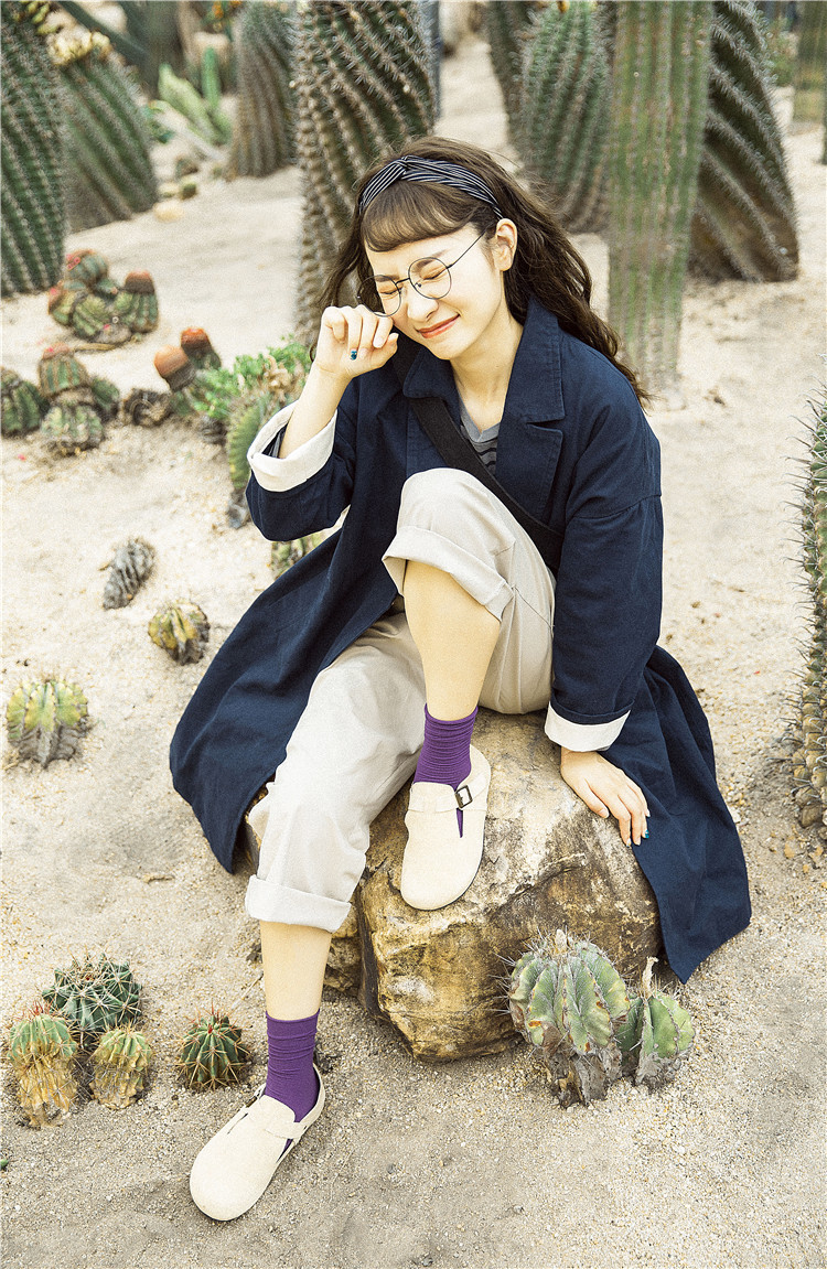 Female Japanese solid color middle tube socks